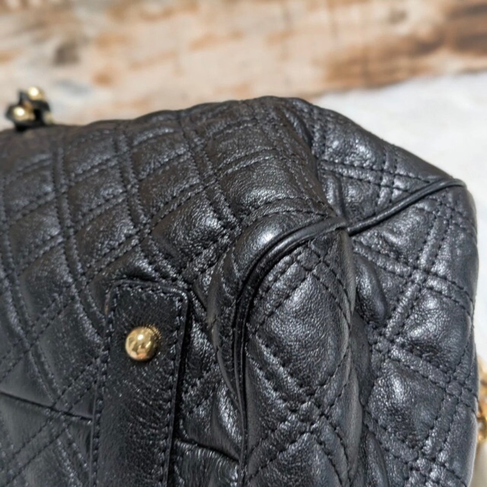 Marc Jacobs Stam Kiss Lock Black Leather Shoulder Bag W/Chain 
*OG BAG* - Picture 11 of 12